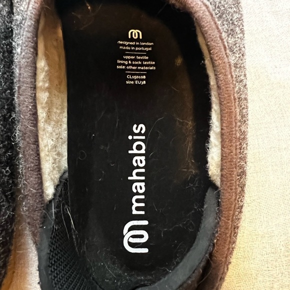 Mahabis Classic Curve Slipper in 7 1/2. Gray and yellow. Fall/winter. Cozy - Picture 2 of 5